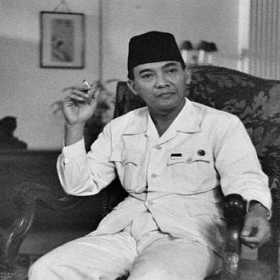 kebijakan soekarno